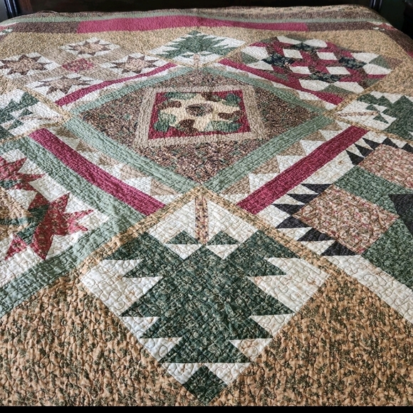 HANDMADE Patchwork Quilt Cal King Bear Claw Cabin Home Bedspread 90 x 108 - Picture 2 of 5